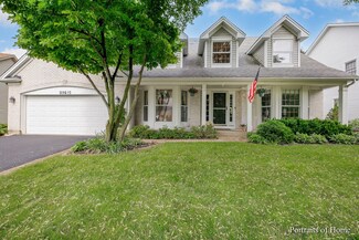 n 615 Courtney Ln, Winfield, IL 60190