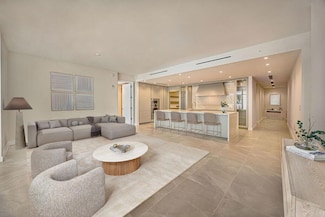 220 SE Mizner Blvd Unit 204, Boca Raton, FL 33432