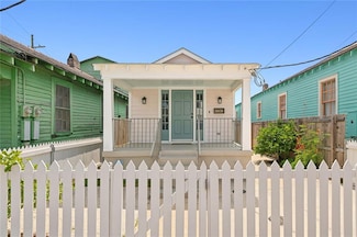 8608 Spruce St, New Orleans, LA 70118