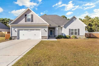519 Saratoga Rd, Sneads Ferry, NC 28460
