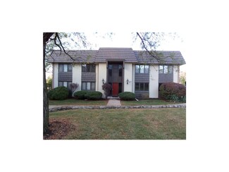 472 W 104th St Unit B, Kansas City, MO 64114