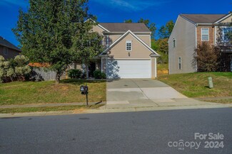 6840 Goldenwillow Dr, Charlotte, NC 28215