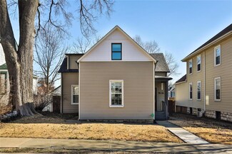 318 N Benton Ave, Saint Charles, MO 63301