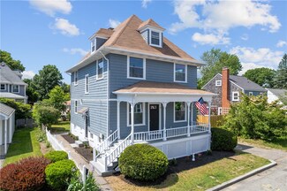 15 Pearl Ave, Rumford, RI 02916