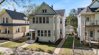 1006 22nd Ave NE, Minneapolis, MN 55418