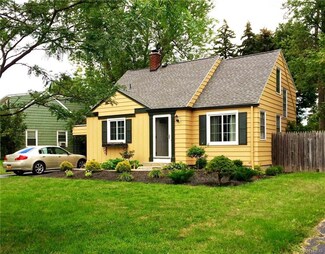 82 Cadman Dr, Buffalo, NY 14221