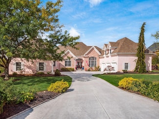 229 Players Club Ct, Commercial Point, OH 43116