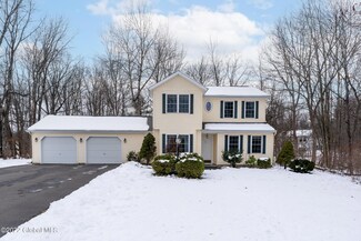 9 Cottonwood Ct, Ballston Lake, NY 12019