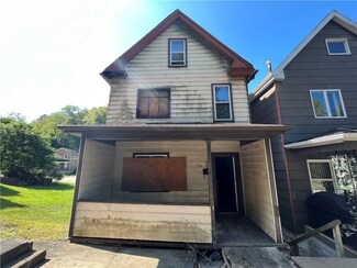 304 Patterson St, Wall, PA 15148