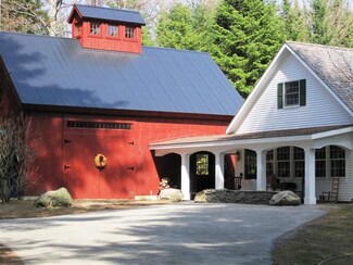 340 Fairwood Pkwy E, Morrisville, VT 05661