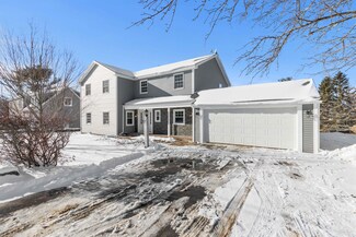 42 Hillview Rd, Gorham, ME 04038