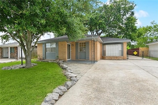 371 Dandelion Dr, Westwego, LA 70094