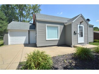 2380 W Manor Ave, Youngstown, OH 44514