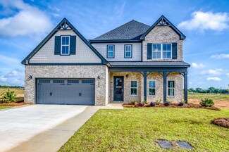 220 Zinnia Ln, Dothan, AL 36305