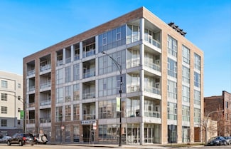 1550 W Cornelia Ave Unit 404, Chicago, IL 60657