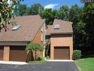4695 Mayfield Rd Unit E, Cleveland, OH 44121