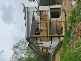 2726 Clearview Dr, Rocky Face, GA 30740