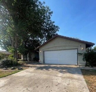 2435 W San Lucia Ct, Porterville, CA 93257
