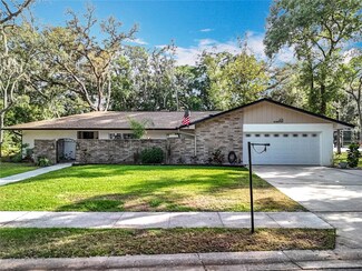 203 N Sweetwater Blvd, Longwood, FL 32779