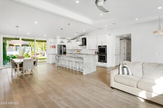 11026 N 42nd St, Phoenix, AZ 85028