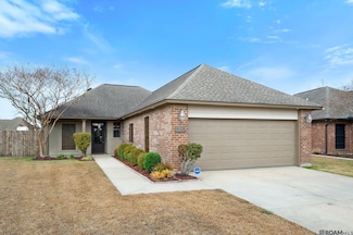 2832 Nicholson Lake Dr, Baton Rouge, LA 70810