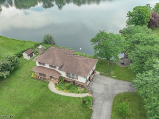 18 Valley Dr W, Glenwood, NJ 07418