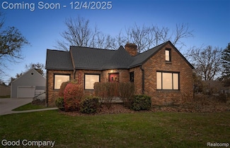 6177 Livernois Rd, Troy, MI 48098