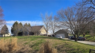 8901 Stillhouse Rd, Liberty, MO 64068
