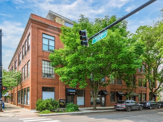 2401 W Ohio St Unit 24, Chicago, IL 60612