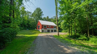2816 Niles Buchanan Rd, Buchanan, MI 49107