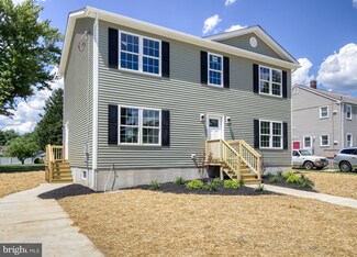124 Rose Dr, Woodstown, NJ 08098