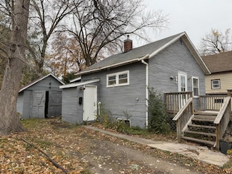 805 N Aurdal Ave, Fergus Falls, MN 56537