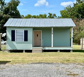 128 John St, Maurice, LA 70555