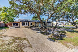 10 E Park St, Gulfport, MS 39507