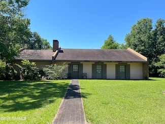 8133 Meadow Ln, Abbeville, LA 70510
