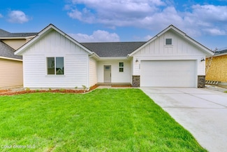 4549 E Corsac Fox Ave, Post Falls, ID 83854