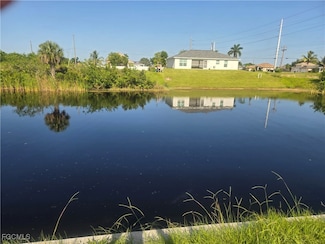 2409 NW 7th Ave, Cape Coral, FL 33993