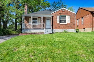 8 Jendale Ct, Saint Louis, MO 63136