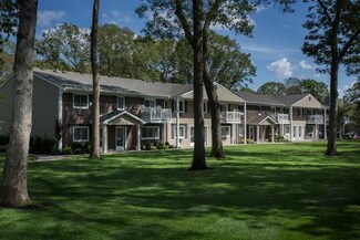 1 Aycock Place Unit 105B, Coram, NY 11727