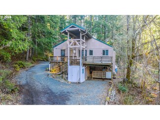 35401 Row River Rd, Cottage Grove, OR 97424