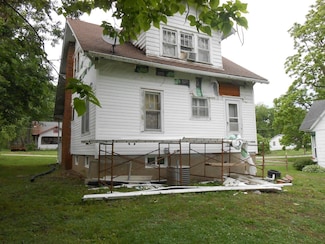 403 E Clay St, Albany, MO 64402