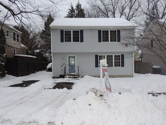 153 Seymour Ave, Springfield, MA 01109