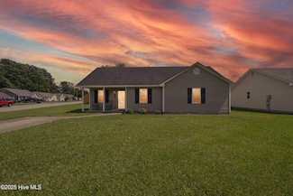 100 Blue Bonnet St, Elizabeth City, NC 27909
