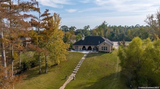 902 Hollis Rd, Westlake, LA 70669