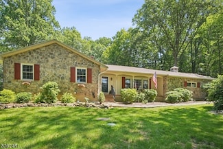 471 W Hill Rd, Glen Gardner, NJ 08826