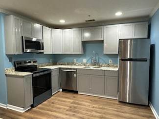 127 Judd Square Unit 127, Wallingford, CT 06492