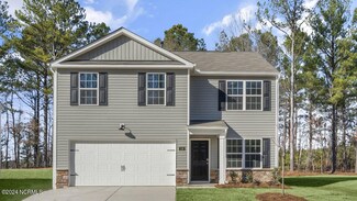 214 Palm Dr, Sanford, NC 27332