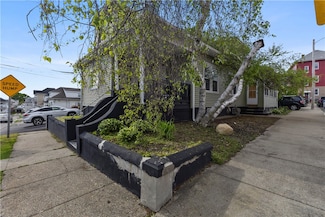 21 Montrose St, Providence, RI 02908