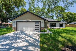 10033 Canterbury Dr, Leesburg, FL 34788