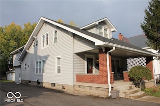 18 W High St, Mooresville, IN 46158